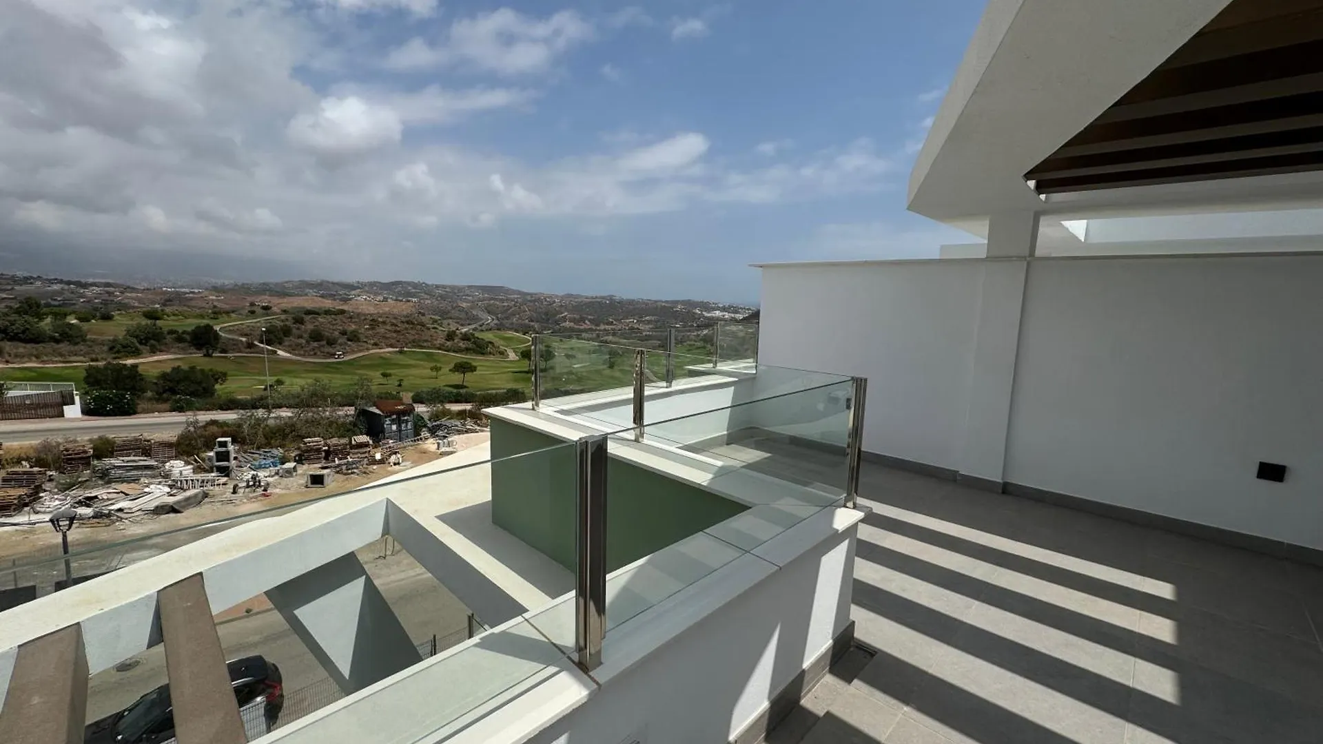 Cozy Top Floor Apartment La Cala contacts